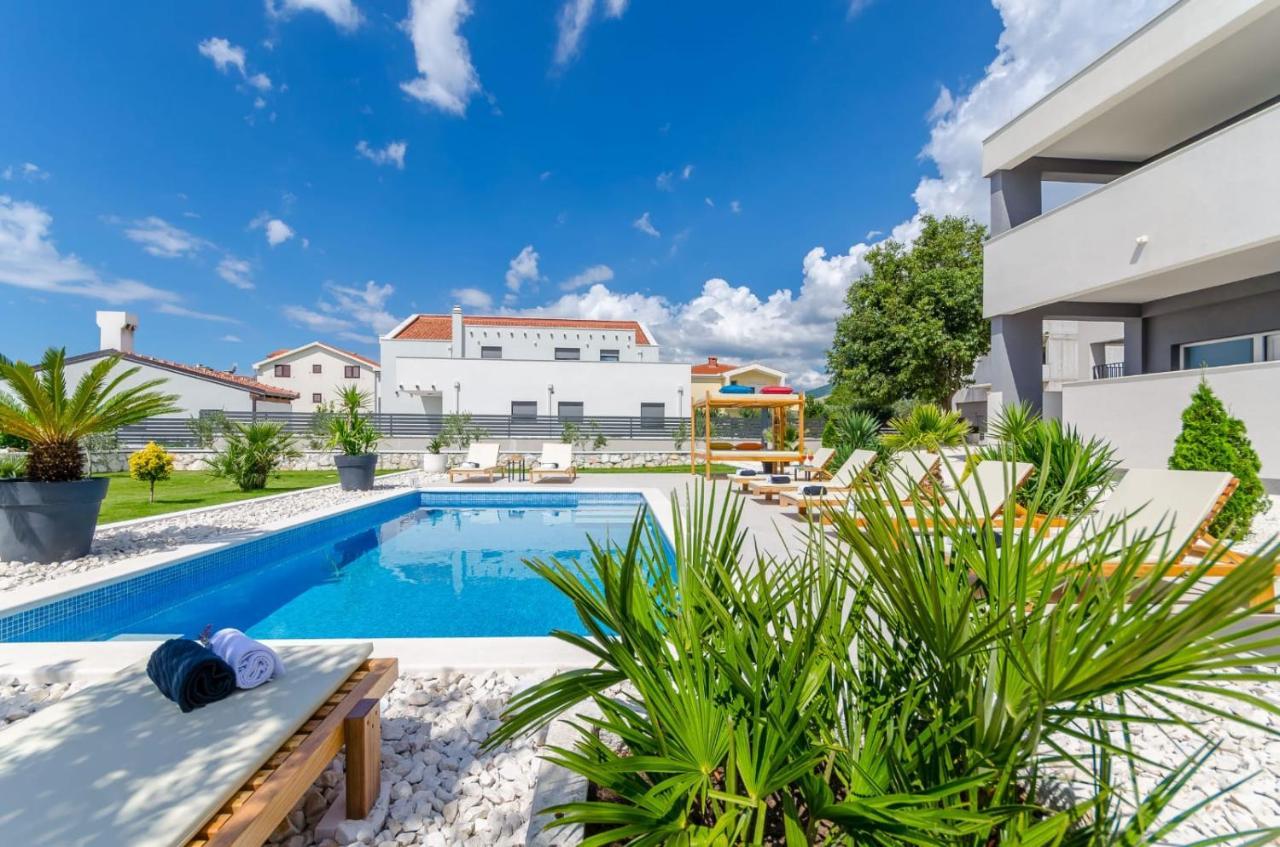 Deluxe Double Room With Sauna And Pool Kaštela Exteriér fotografie